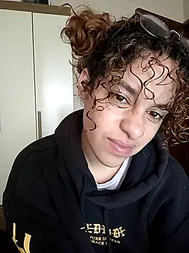 Snapshot of EmmaMelissa0521 chatting on 02-07-25, 06:56 EmmaMelissa0521 online show from 02-07-25, 06:56