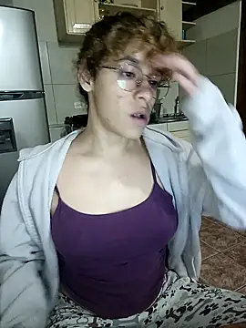 Snapshot of EmmaMelissa0521 chatting on 02-12-25, 04:23 EmmaMelissa0521 online show from 02-12-25, 04:23