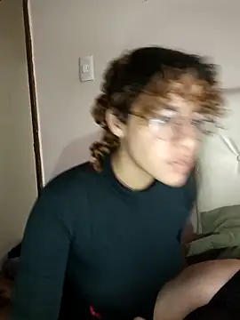 Snapshot of EmmaMelissa0521 chatting on 02-28-25, 08:39 EmmaMelissa0521 online show from 02-28-25, 08:39