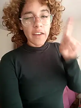 Snapshot of EmmaMelissa0521 chatting on 03-10-25, 05:07 EmmaMelissa0521 online show from 03-10-25, 05:07