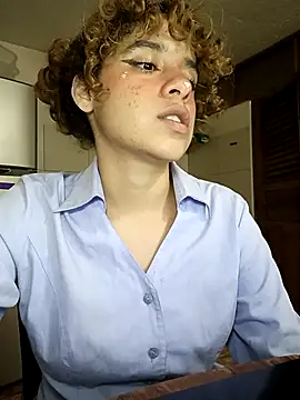 Snapshot of EmmaMelissa0521 chatting on 03-14-25, 09:54 EmmaMelissa0521 online show from 03-14-25, 09:54