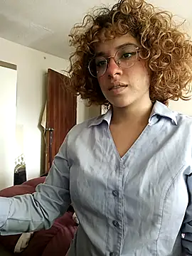 Snapshot of EmmaMelissa0521 chatting on 03-16-25, 07:49 EmmaMelissa0521 online show from 03-16-25, 07:49