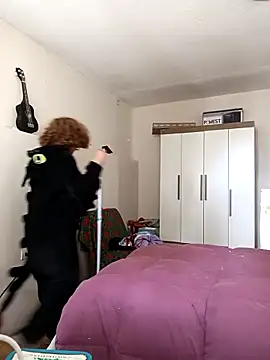 Snapshot of EmmaMelissa0521 chatting on 03-22-25, 04:04 EmmaMelissa0521 online show from 03-22-25, 04:04