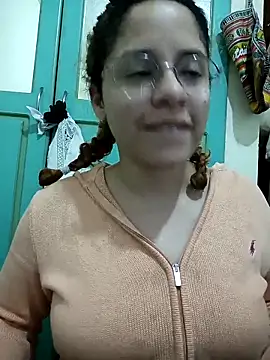 Snapshot of EmmaMelissa0521 chatting on 09-30-25, 05:56 EmmaMelissa0521 online show from 09-30-25, 05:56