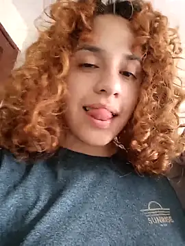 Snapshot of EmmaMelissa0521 chatting on 10-05-25, 08:40 EmmaMelissa0521 online show from 10-05-25, 08:40