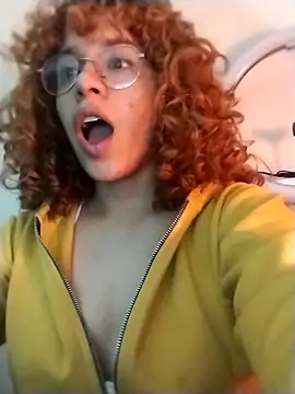 Snapshot of EmmaMelissa0521 chatting on 10-30-25, 04:47 EmmaMelissa0521 online show from 10-30-25, 04:47