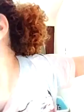 Snapshot of EmmaMelissa0521 chatting on 11-30-25, 01:31 EmmaMelissa0521 online show from 11-30-25, 01:31