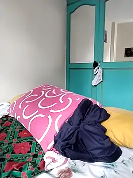 Snapshot of EmmaMelissa0521 chatting on 12-14-25, 08:02 EmmaMelissa0521 online show from 12-14-25, 08:02