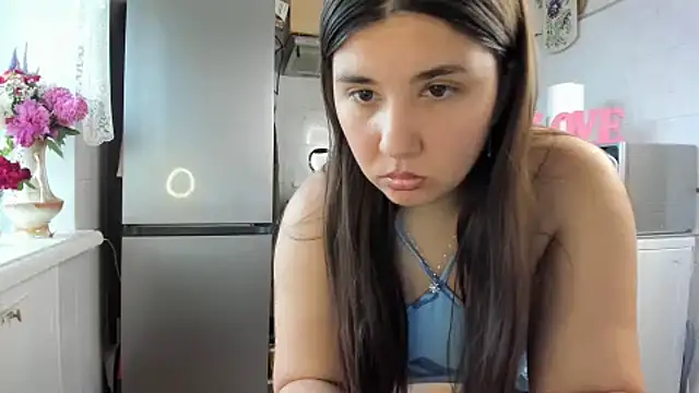 MiaMarrone online show from 06-16-26, 03:47