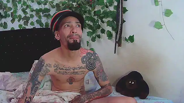 Snapshot of caribbeanlover1 chatting on 03-17-25, 04:11 caribbeanlover1 online show from 03-17-25, 04:11