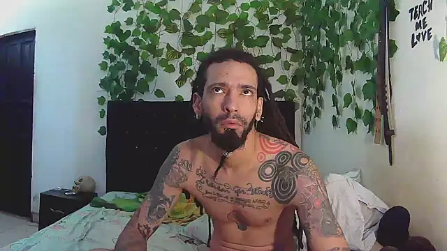 Snapshot of caribbeanlover1 chatting on 02-08-26, 01:25 caribbeanlover1 online show from 02-08-26, 01:25