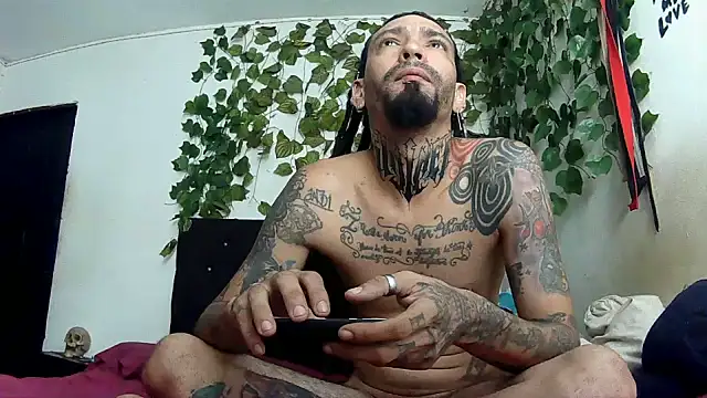 Snapshot of caribbeanlover1 chatting on 05-20-26, 02:23 caribbeanlover1 online show from 05-20-26, 02:23