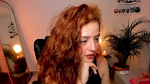 Cassandra Caiin online show from 02-11-25, 04:01