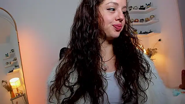 Cassandra Caiin online show from 12-01-25, 08:19