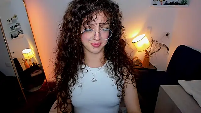 Snapshot of Cassandra_Caiin chatting on 03-22-26, 01:31 Cassandra Caiin online show from 03-22-26, 01:31