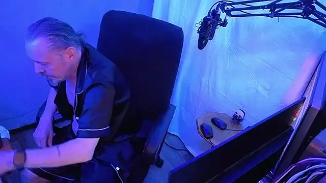 Richy  Rich  online show from 04-10-26, 12:49