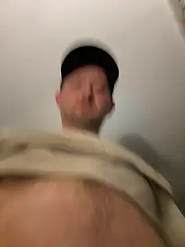 Snapshot of smokeymt420 chatting on 01-11-26, 01:43 smokeymt420 online show from 01-11-26, 01:43