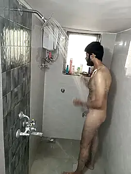 Snapshot of SimplyKarthik09 chatting on 10-31-25, 04:35 SimplyKarthik09 online show from 10-31-25, 04:35