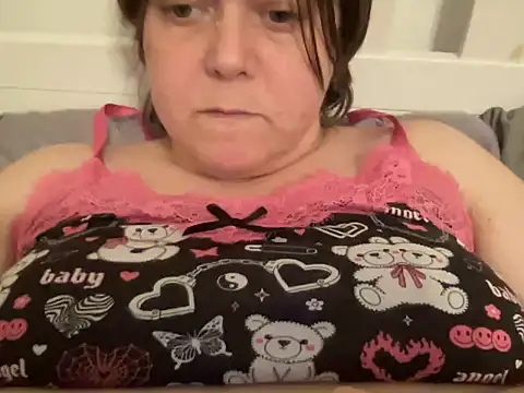 ParisNova online show from 12-28-24, 01:39