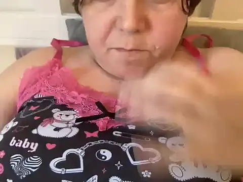 ParisNova online show from 12-31-24, 05:29