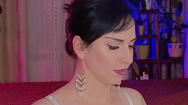 Snapshot of lily_conor chatting on 12-02-25, 05:19 lily conor online show from 12-02-25, 05:19