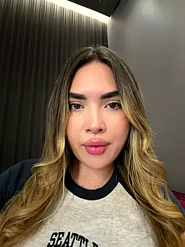 AnaCarrera online show from 11-23-25, 05:35