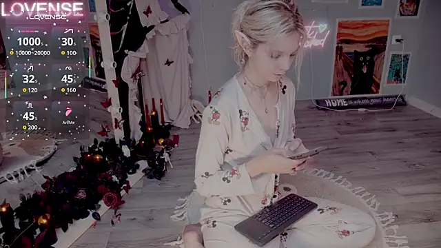 Careful i bite online show from 11-13-25, 05:28