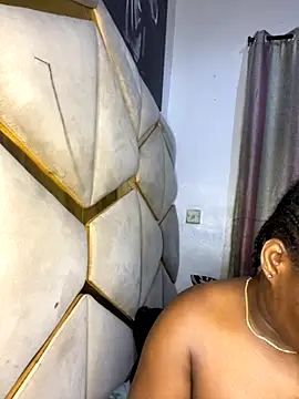 Snapshot of catty3232 chatting on 10-04-25, 11:58 catty3232 online show from 10-04-25, 11:58