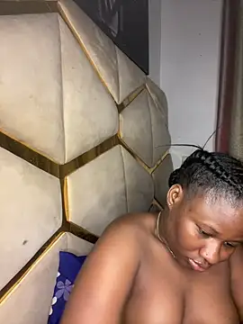 Snapshot of catty3232 chatting on 10-15-25, 12:00 catty3232 online show from 10-15-25, 12:00