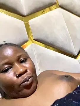 Snapshot of catty3232 chatting on 11-27-25, 12:13 catty3232 online show from 11-27-25, 12:13