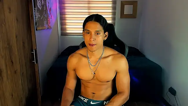 Snapshot of Liam_V chatting on 02-08-25, 03:00 Liam V online show from 02-08-25, 03:00