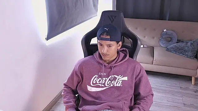 Liam V online show from 07-01-26, 01:13