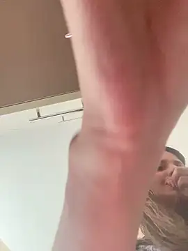 Flossy Vettie online show from 09-29-25, 11:59