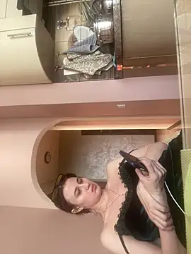 Flossy Vettie online show from 03-11-26, 12:55