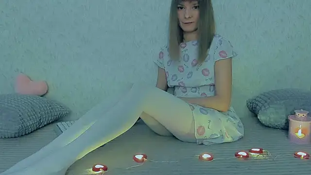 Snapshot of YourCaramel chatting on 02-17-25, 07:37 YourCaramel online show from 02-17-25, 07:37