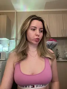 Snapshot of NastyushaaLove chatting on 02-18-25, 05:42 NastyushaaLove online show from 02-18-25, 05:42