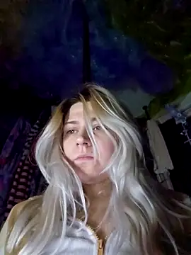 ScarletCallings420 online show from 02-14-25, 04:41