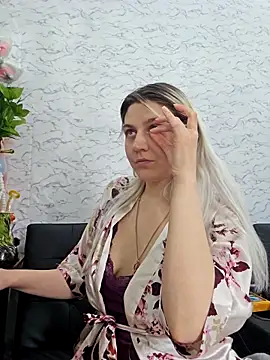 Snapshot of ScarletCallings420 chatting on 03-28-26, 08:30 ScarletCallings420 online show from 03-28-26, 08:30