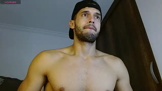 Snapshot of Noah_jhonsonn chatting on 12-18-24, 11:45 Noah jhonsonn online show from 12-18-24, 11:45