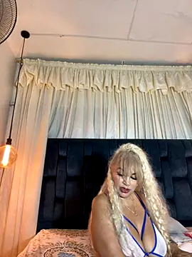 Snapshot of scarlett_sexx69 chatting on 11-09-25, 10:46 scarlett sexx69 online show from 11-09-25, 10:46