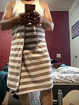 Snapshot of hornydick4you chatting on 01-16-26, 04:38 hornydick4you online show from 01-16-26, 04:38