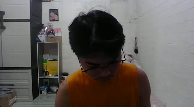 Snapshot of xAsianTwinkx chatting on 02-08-25, 12:17 xAsianTwinkx online show from 02-08-25, 12:17