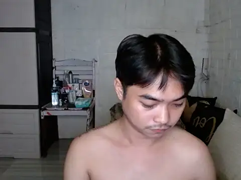 Snapshot of xAsianTwinkx chatting on 12-21-25, 10:44 xAsianTwinkx online show from 12-21-25, 10:44