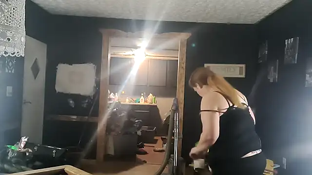 Snapshot of BossChick1625 chatting on 11-28-25, 03:53 BossChick1625 online show from 11-28-25, 03:53