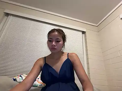 Snapshot of pinay6969 chatting on 07-17-26, 08:10 pinay6969 online show from 07-17-26, 08:10