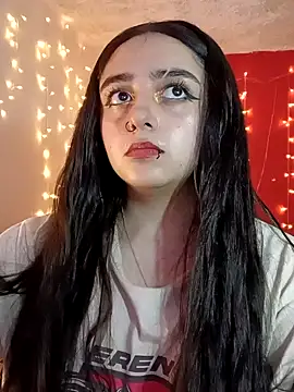 IvonneT online show from 01-11-25, 11:56