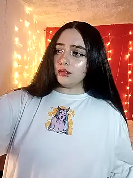 IvonneT online show from 01-26-25, 11:39