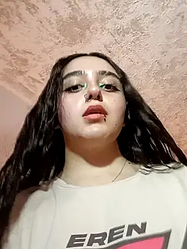 IvonneT online show from 02-09-25, 10:54