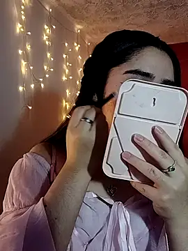 IvonneT online show from 03-02-25, 10:38