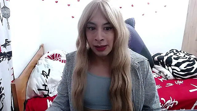 Snapshot of OriannaDomenechi chatting on 01-07-25, 04:18 OriannaDomenechi online show from 01-07-25, 04:18